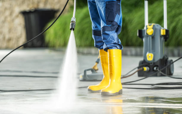Best Deck Cleaning Services  in Caledonia, MS