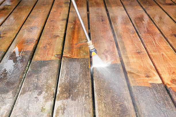 Best Deck Pressure Washing  in Caledonia, MS